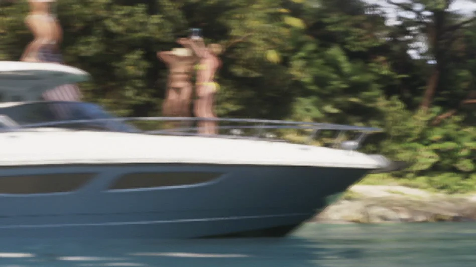 Bateau inspiré du Sea Ray 350 Sundancer dans GTA 6 — vue 1