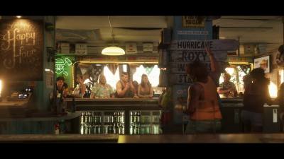 L’Ami de Jason et Lucia à gauche de l’image à The Rusty Anchor dans le deuxième trailer de GTA 6