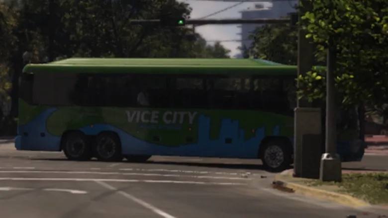 Un Dashound, l'autobus de service de Vice City, circulant en ville.