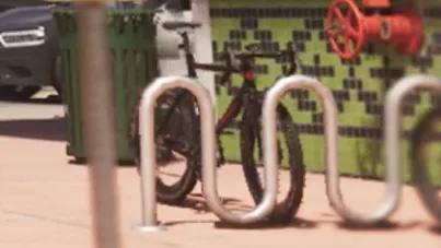 Vélo de course Endurex, un vélo de sport léger et rapide.