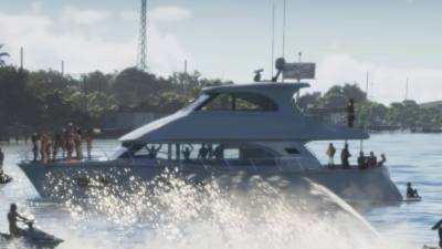 Yacht de luxe blanc inspiré de l'Horizon PC60 naviguant au large de Vice City.