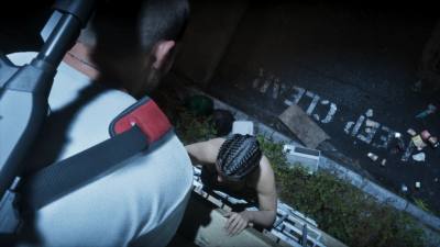 Jason Duval aide Lucia à s’échapper par une fenêtre des Venture Apartments dans GTA 6