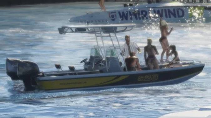 Deux bateaux Lure Predator S23 amarrés dans les Keys de Leonida