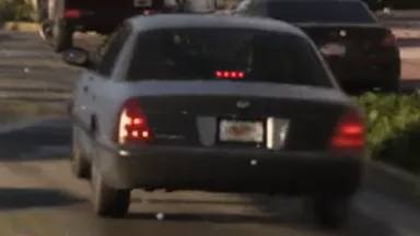 Une berline Vapid de GTA 6, montrant l'arrière du véhicule.